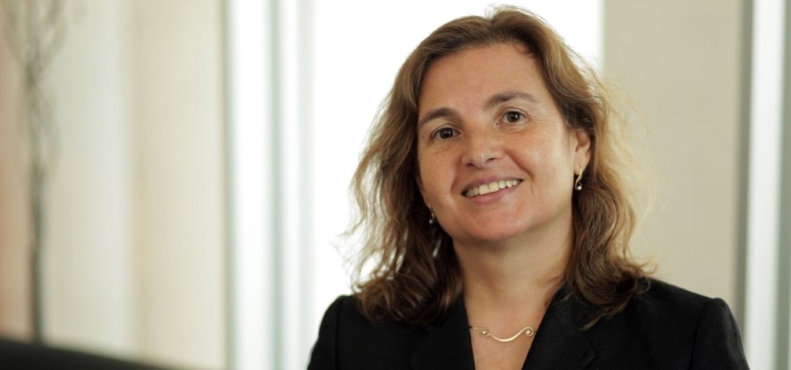 Professor Daniela Rus Professor Daniela Rus