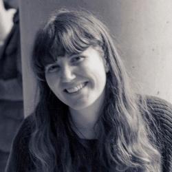 Dr Alice Hutchings